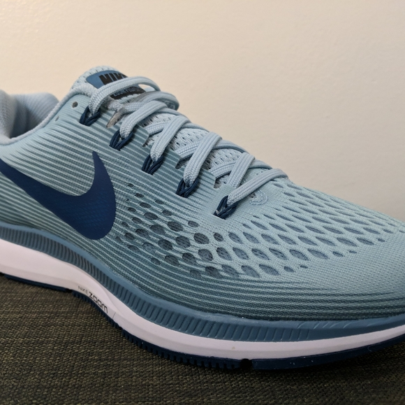 Nike Air Zoom Pegasus 34 - Picture 2 of 5